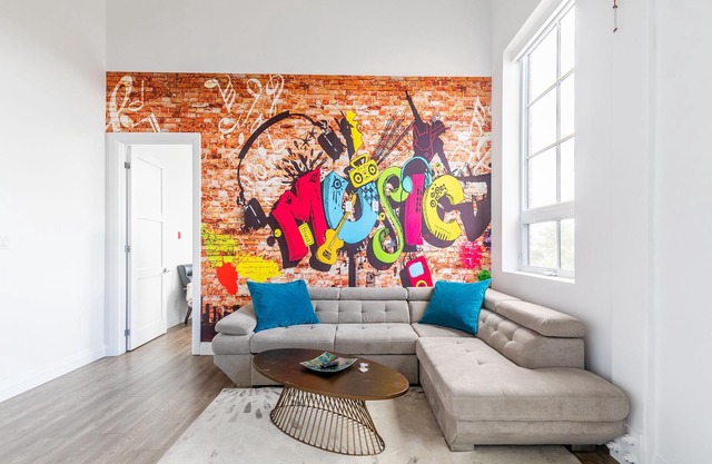 GLOBALSTAY. Dundurn LOFTS. Free parking