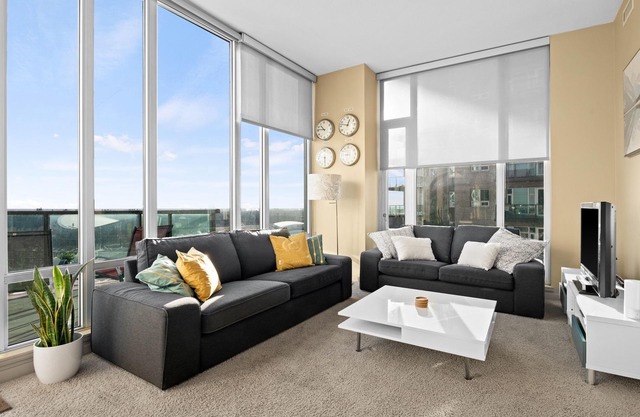 GLOBALSTAY. Gorgeous Downtown Condos. Free parking