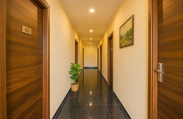 Glorious Stay Park In Ameerpet