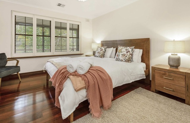 Belair! Redgum-Retreat - 4 bdrm - Wildlife