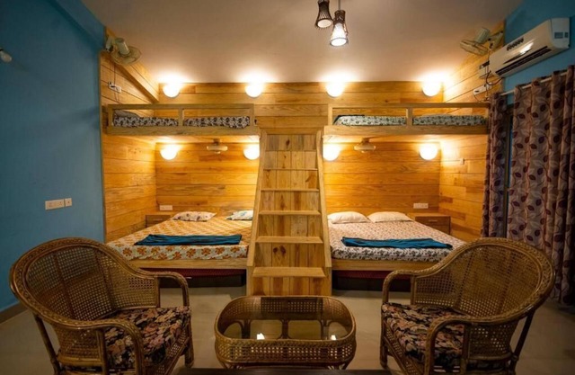 Godwill Casa Varca - King Suite with Balcony