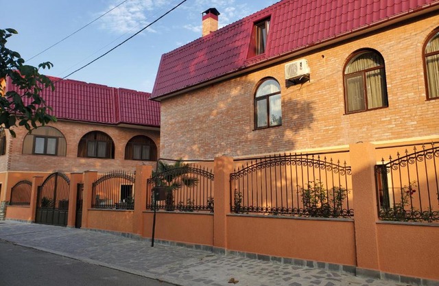 Gogi's Paradise Guesthouse