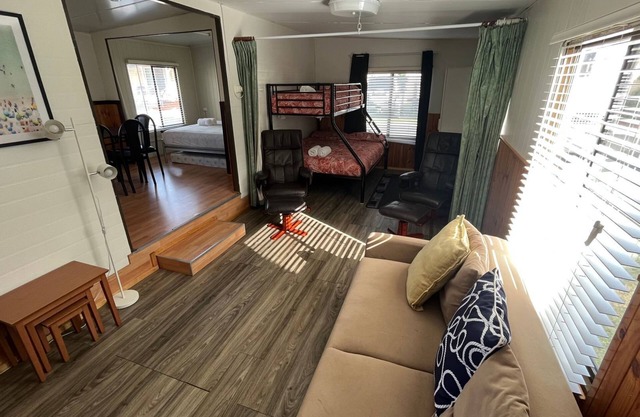 Goin Coastal Cabin 94 Geographe Holiday Park