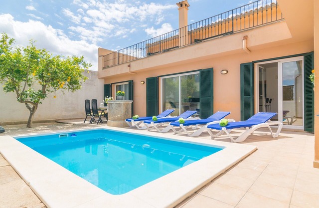 GOIXA - Villa con piscina privada en Lloseta. WiFi Gratis