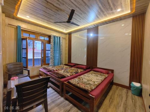 Gokul Guest House By Mero Pahad Stays & camp