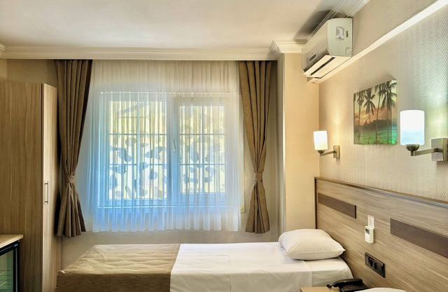 Gold Hotel