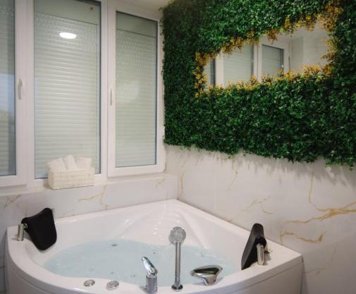 Gold Luxury Apartment