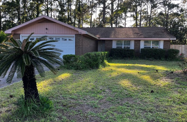 Golden Isles Retreat near the beach