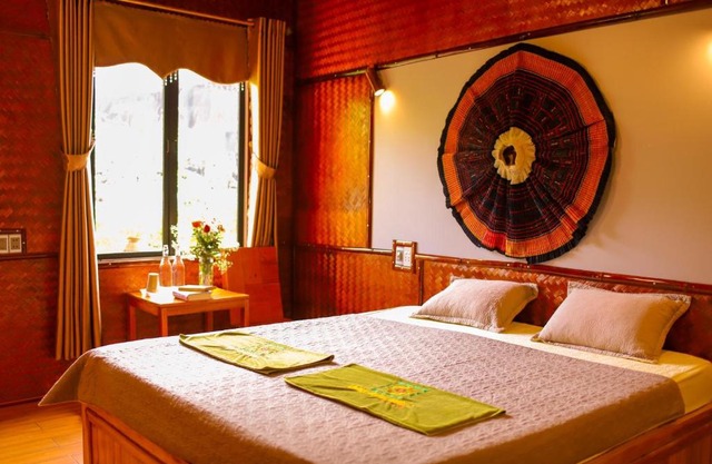 Golden Jungle House