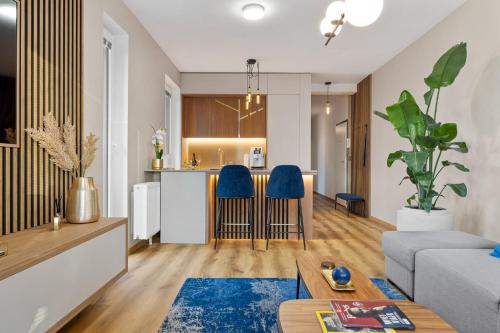 Golden Moon Apartment