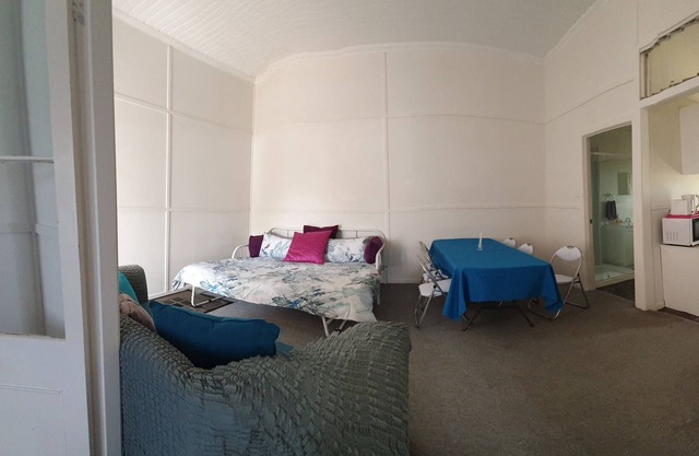 Golden Mt Rest Townside, 6 Guest's