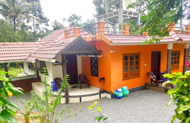 Golden Peak Estate Homestay
