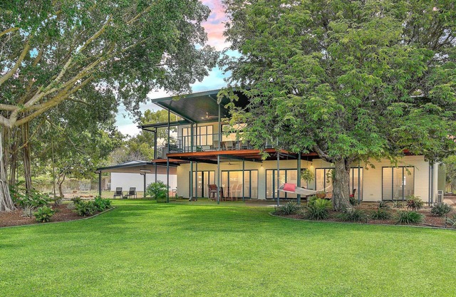 Golden Sands Retreat Beach House