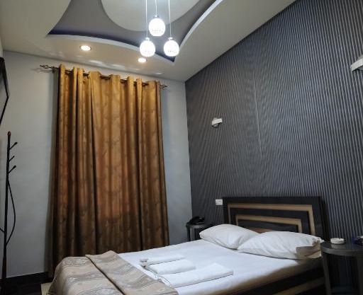 GOLDEN SECONDS Hotel