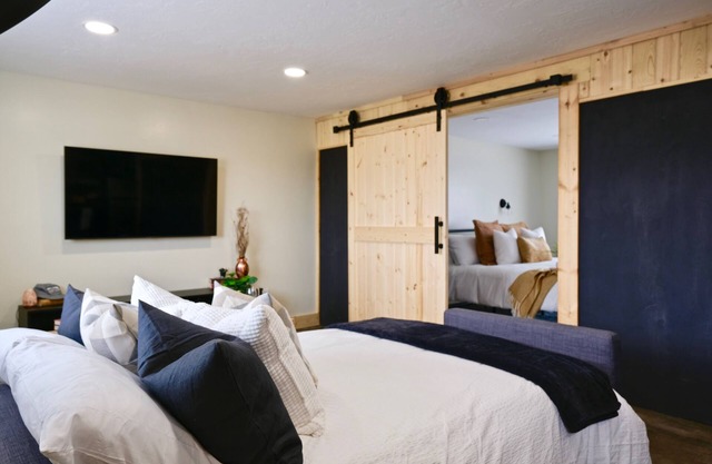 Golden Spike Stable Getaway in Downtown Tremonton