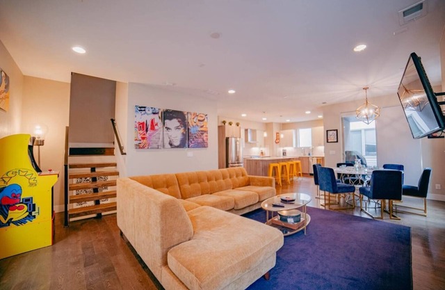 Denver Urban Retreat-Rooftop with City views ✦