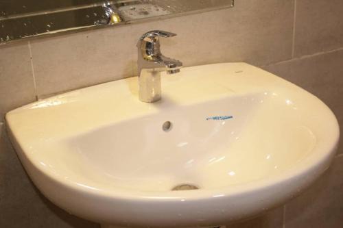 Golden Tulip Residence Apt