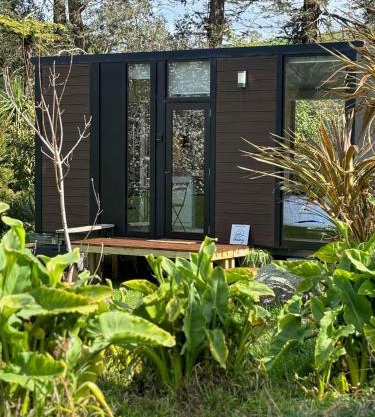 Golden Valley Retreat by Tiny Away