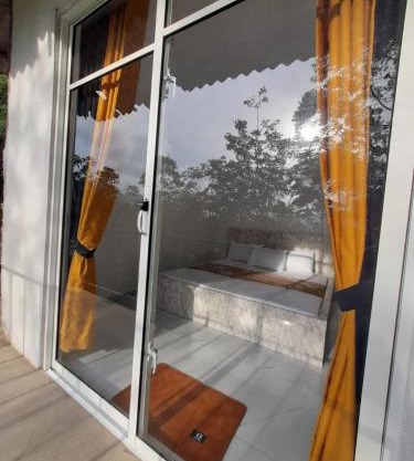golden waters stay&dine