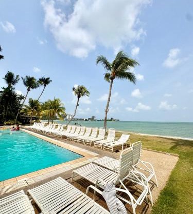 GOLDEN WAVE HOMESTAY 3BR The Regency Port Dikson