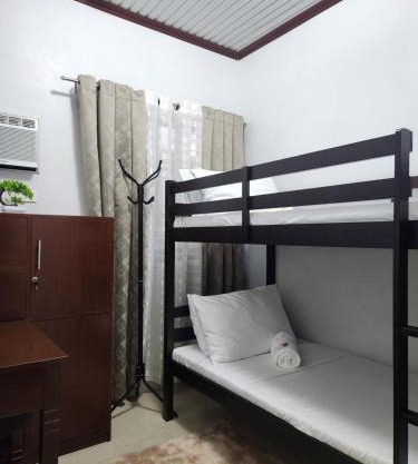 Goldland Caelestis Guest House