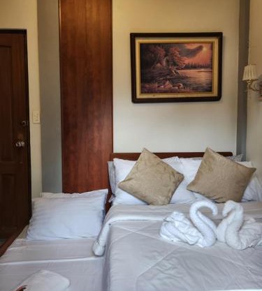 Goldland Caelestis Guest House