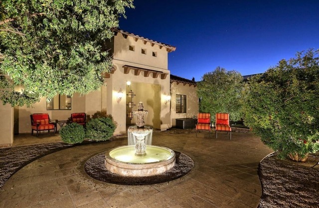 CASITA LUJOSA EN MILLONES DE DÓLARES CERRADO ESTATE / HOT TUB / WIFI