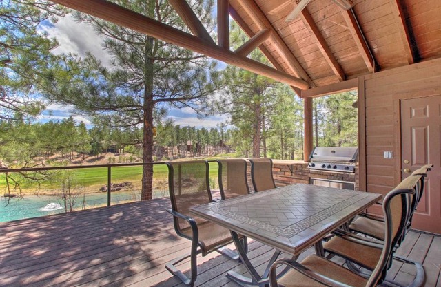 Golf Course and Lake Views Luxe Show Low Cabin