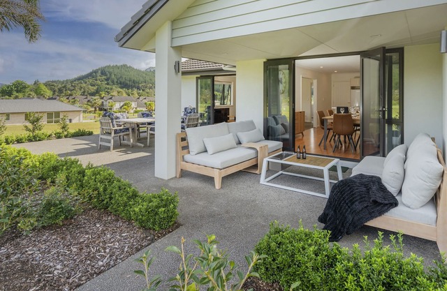 GOLFER'S PARADISE AND RETREAT - PAUANUI HOLIDAY HOME in Pauanui
