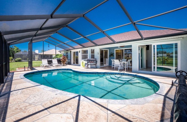 Golfer's Paradise ~ Home with Heated Pool