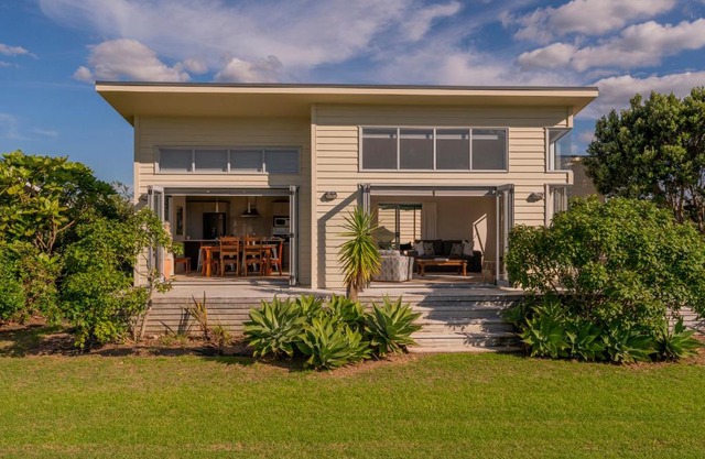 Golfers and Beach Lovers Dream - Matarangi House