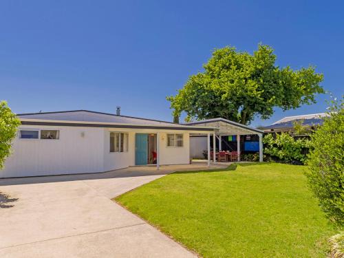 Gone Coastal - Whangamata Holiday House