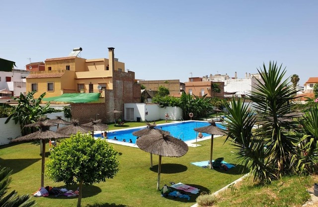 Apt buenas calidades piscina Algaba