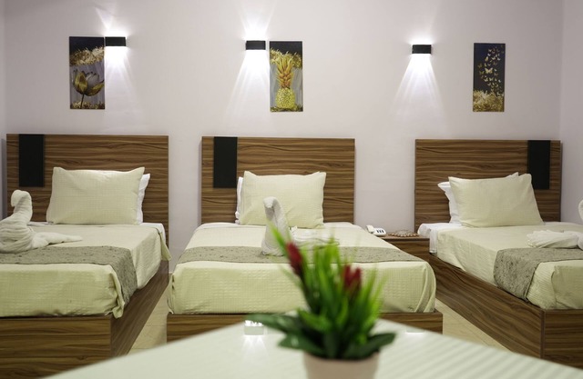 Good Season Hotel