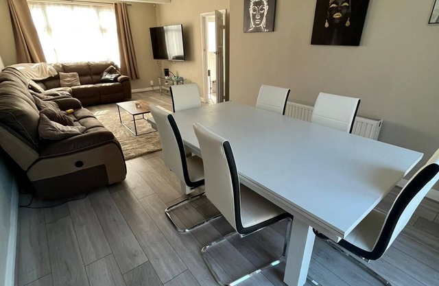 Good sized family home awaits for you to enjoy