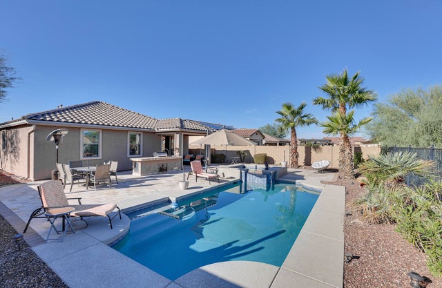 Goodyear Home w/ Patio - Near Estrella Mountain!