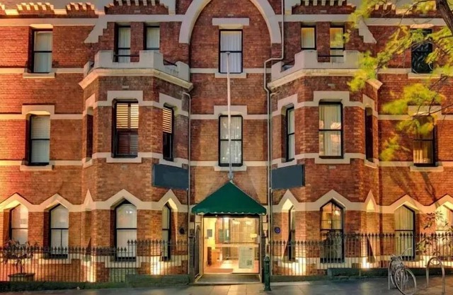 Gordon Place 35
