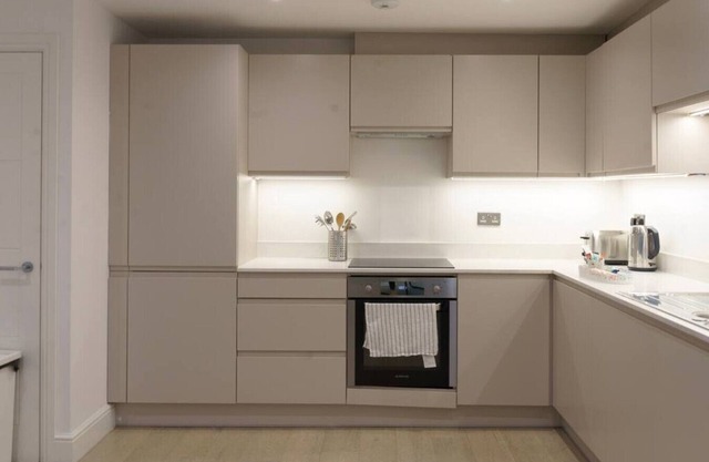 Gorgeous Flat 2 August House