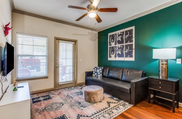 Gorgeous 1BR in Champion City Park 7338