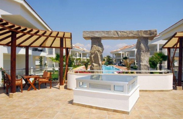 Hermosa casa privada de 2 dormitorios en la planta baja en una de las comunidades más exclusivas de Side