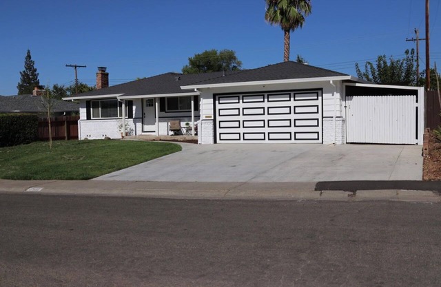 Gorgeous 3BR Spacious Home w/ Pool near CA Capitol