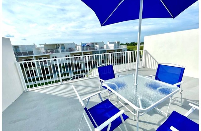 ❤️Gorgeous 4-Bedroom Home Top roof Free parking ❤️
