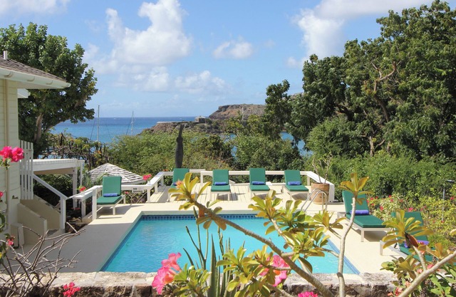 Gorgeous 5 Bedroom House with Pool on Beach in English Harbour