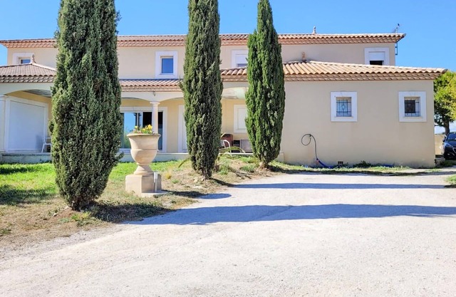 Precioso apartamento en Loupian