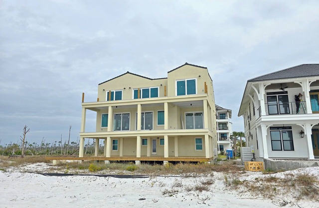 Gorgeous Beachfront Home, Private Pool, Pet Friendly, Amazing Views, Mexico Beac