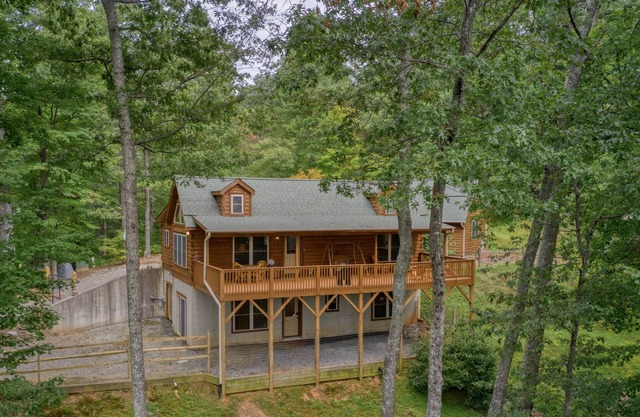 Gorgeous Cabin - Mountain Views - Outdoor firepit