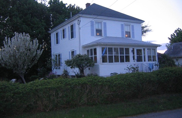 Hermosa y colorida casa, a poca distancia del centro de Portsmouth
