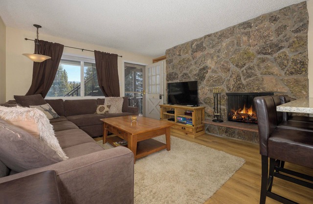 Gorgeous end unit, over the Fraser River in downtown Winter Park