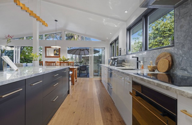 Gorgeous Family Home-Fully Fenced & Toys