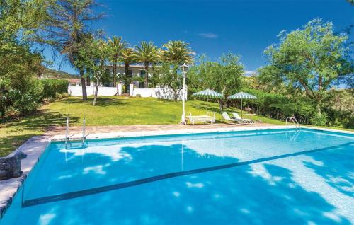 Gorgeous Home In Higuera De La Sierra